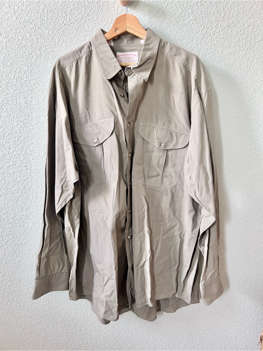 C.C. FILSON Button Up Guide Shirt Men’s Extra Large XXL Long Khaki Brown Shirt
